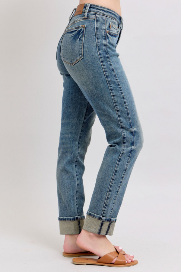 Judy Blue Mid-Rise Boyfriend