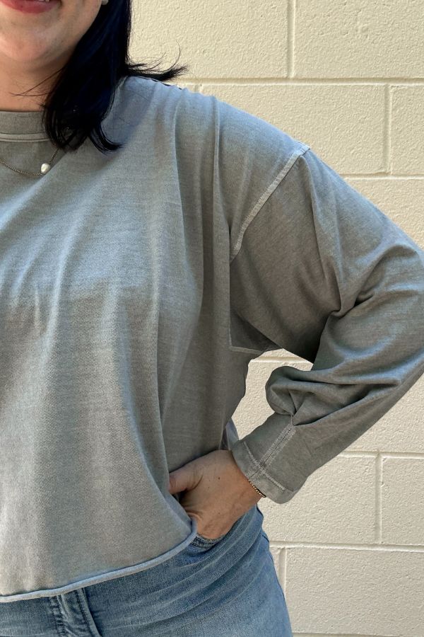Movement Top-Gray