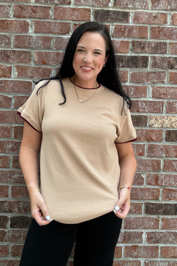 Contrast Ringer Short Sleeve Top