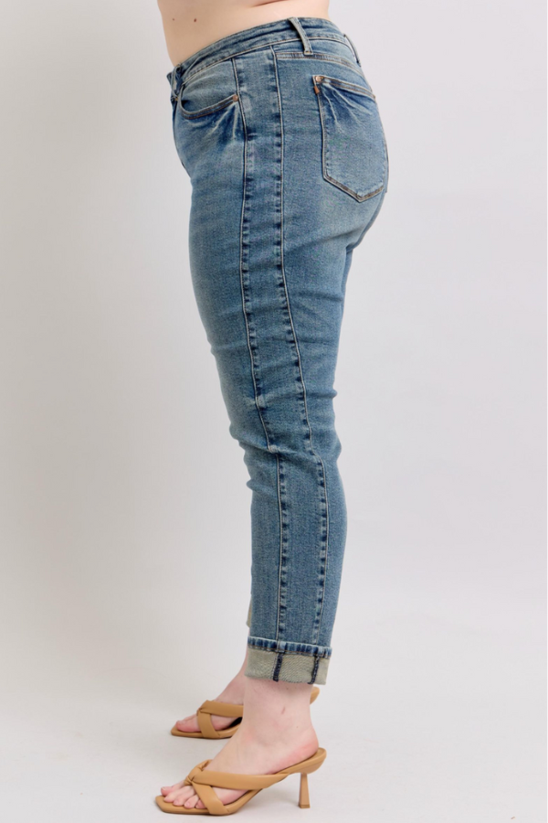 Judy Blue Mid-Rise Boyfriend