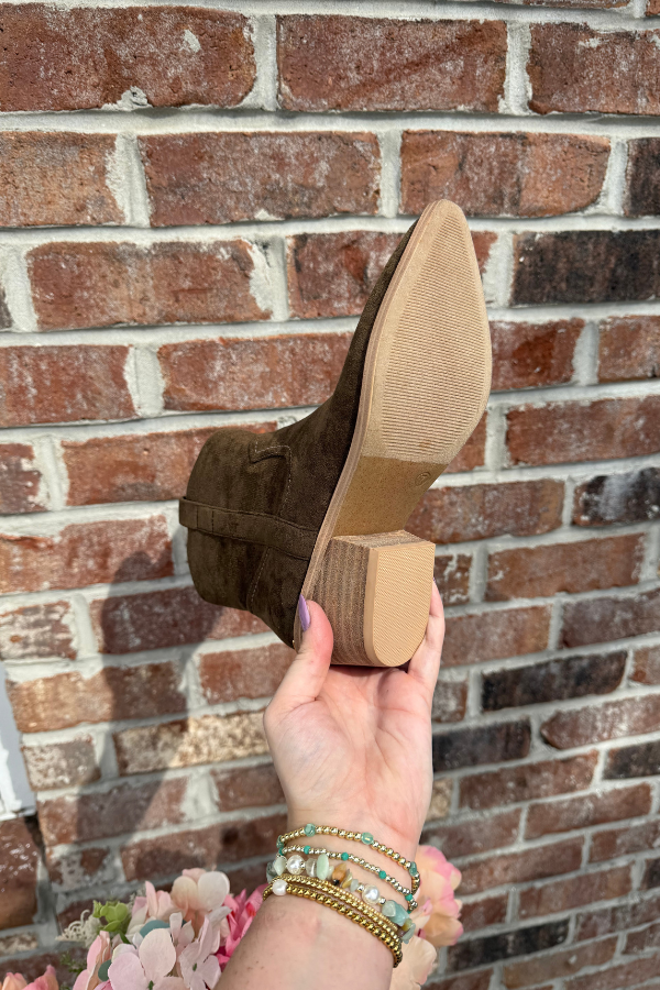 Corkys Bluffin Bootie
