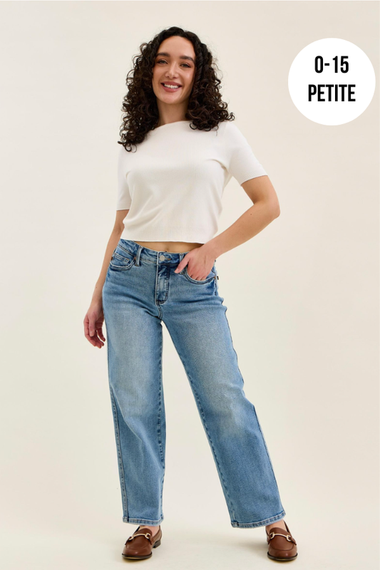 Judy Blue PETITE Mid Rise Tummy Control Vintage Wash Straight Jeans