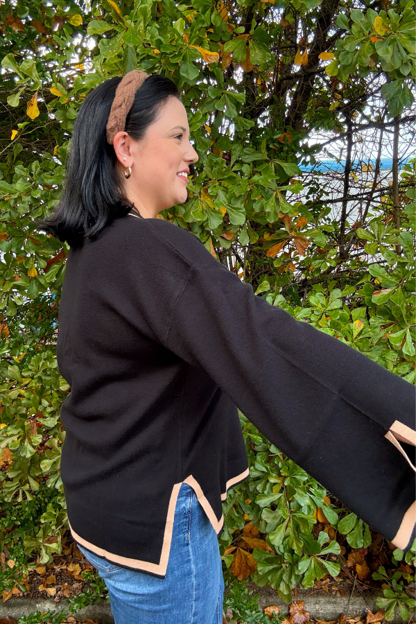 Contrasting Hem Knit Top