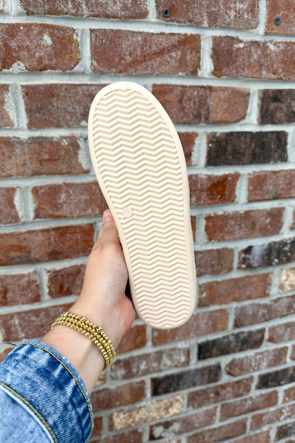 Corky's Friend Zone Sneaker- Cognac
