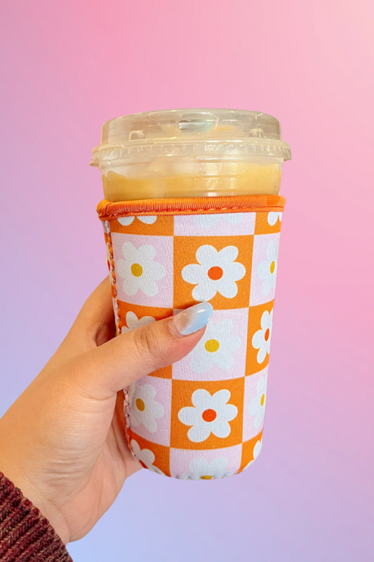 Checkered Daisy Iced Coffee Sleeve