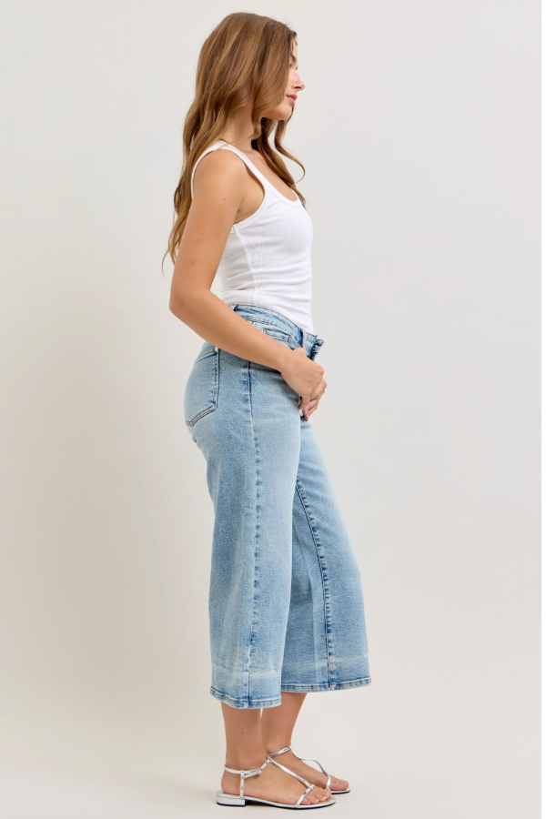 Judy Blue Mid Rise Crop- 881106 - Shop Ravel