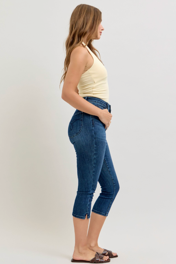 Judy Blue High Rise Capri- 78119 - Shop Ravel
