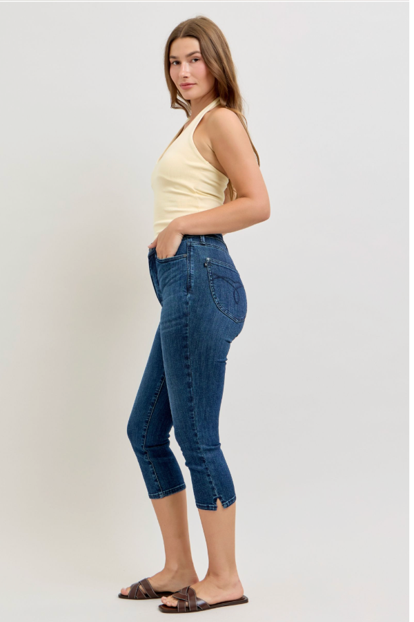 Judy Blue High Rise Capri- 78119 - Shop Ravel