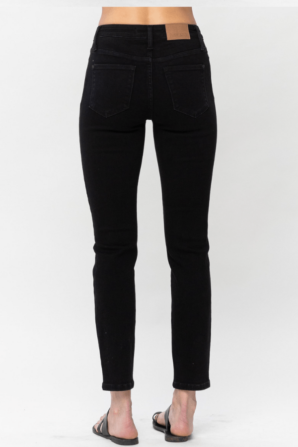 Judy Blue Judy Blue Mid-Rise Black Slim Fit Jeans