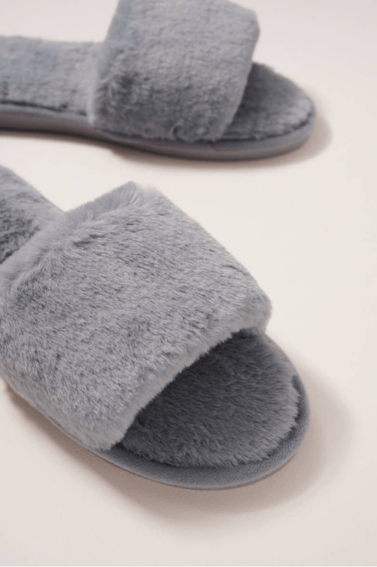 Avenue Zoe Accessories Solid Color Furry Slippers