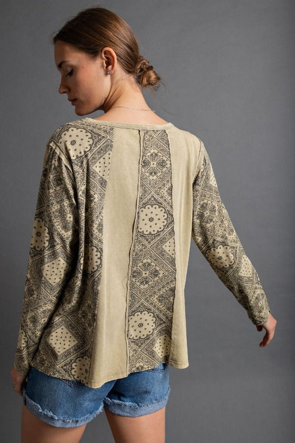 Easel Bandana Washed Top